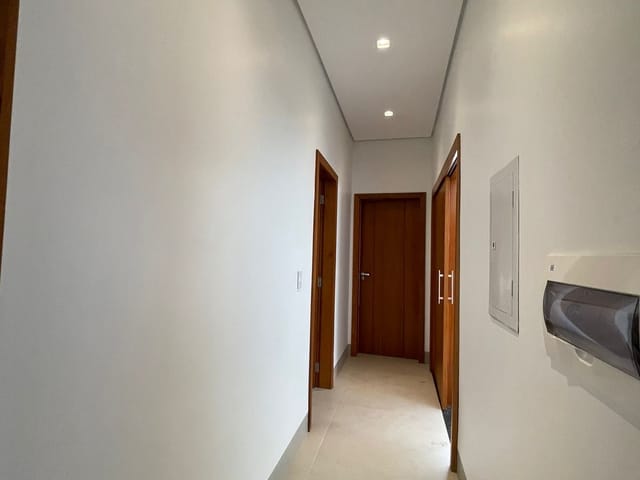 Casa com 444m² 3 quartos e 2 banheiros, à venda, no bairro Residencial Recanto Suíço em Sinop