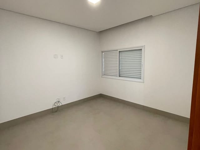 Casa com 444m² 3 quartos e 2 banheiros, à venda, no bairro Residencial Recanto Suíço em Sinop