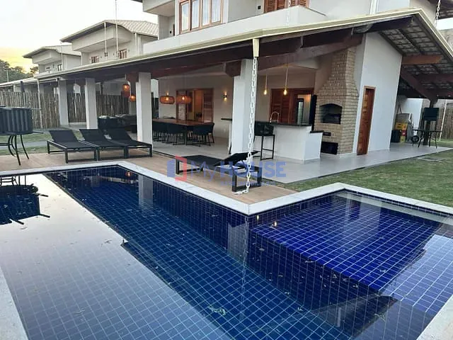 Casa com 425m² 5 quartos e 6 banheiros, à venda, no bairro Rodovia em Ilhéus