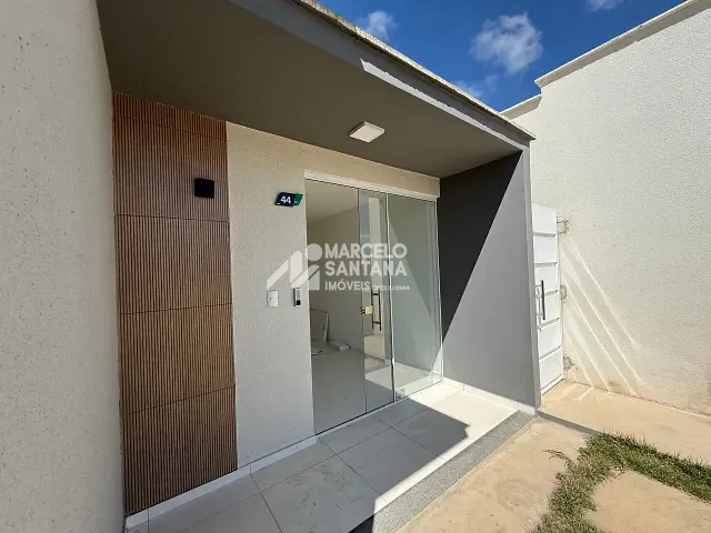 Casa 3 quartos e 2 banheiros, para alugar, no bairro Universidade em Vitória da Conquista