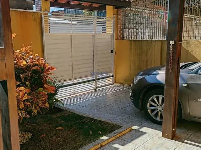 Casa com 262m² 3 quartos e 3 banheiros, à venda, no bairro Morro do Algodão em Caraguatatuba