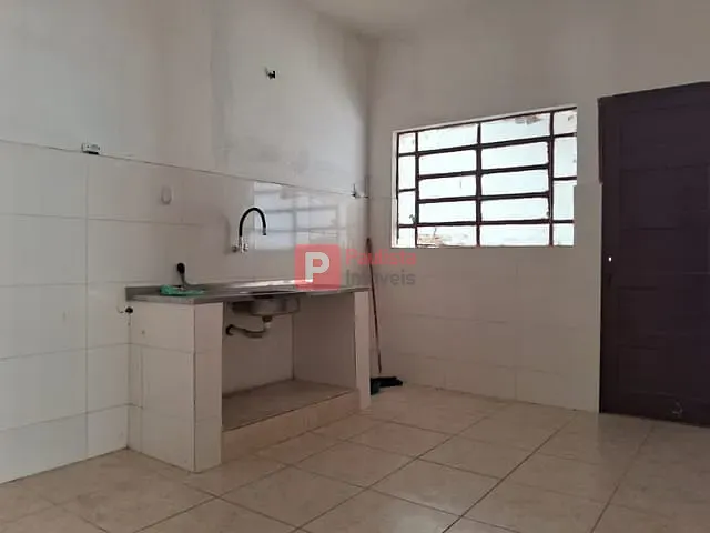 Casa com 173m² 2 quartos e 2 banheiros, para alugar, no bairro Campo Belo em São Paulo