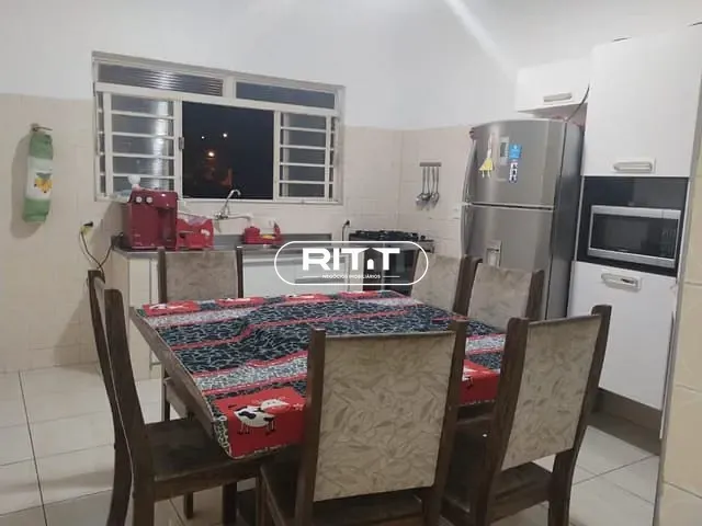 Casa com 300m² 3 quartos e 2 banheiros, à venda, no bairro Jardim Santa Eudóxia em Campinas