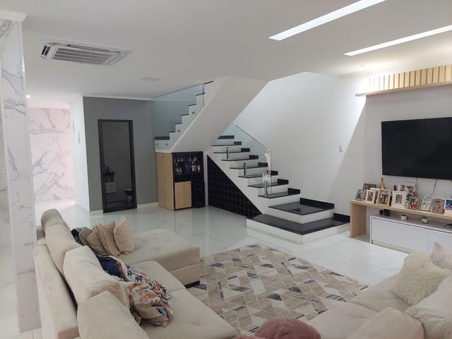 Casa 3 quartos e 4 banheiros, à venda, no bairro Campo Grande em Rio de Janeiro