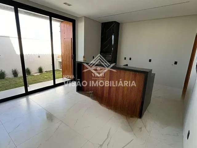 Casa com 203m² 3 quartos e 1 banheiro, à venda, no bairro Residencial Paris em Sinop