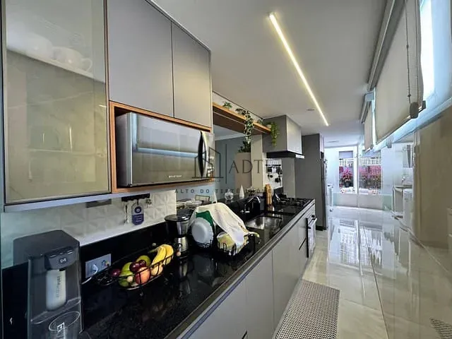 Casa 3 quartos e 1 banheiro, à venda, no bairro Vila Lavínia em Mogi das Cruzes