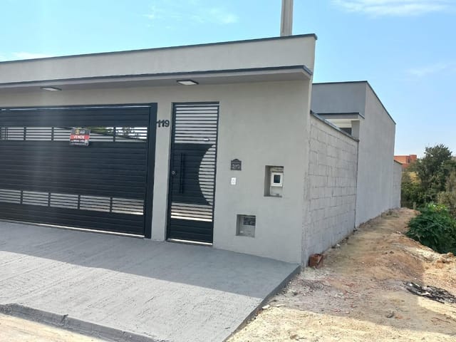 Casa com 150m² 2 quartos e 2 banheiros, à venda, no bairro Vila dos Canários em Indaiatuba