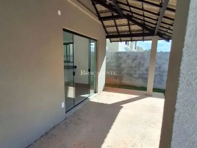 Casa com 150m² 3 quartos e 3 banheiros, à venda, no bairro Jardim Santa Helena em Valinhos