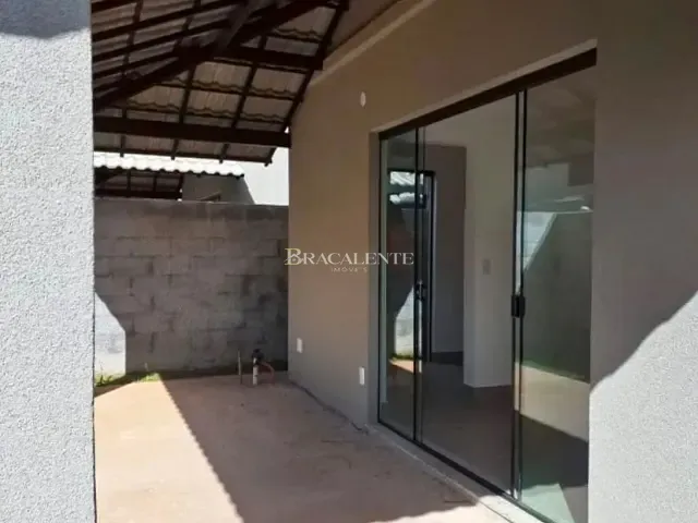 Casa com 150m² 3 quartos e 3 banheiros, à venda, no bairro Jardim Santa Helena em Valinhos