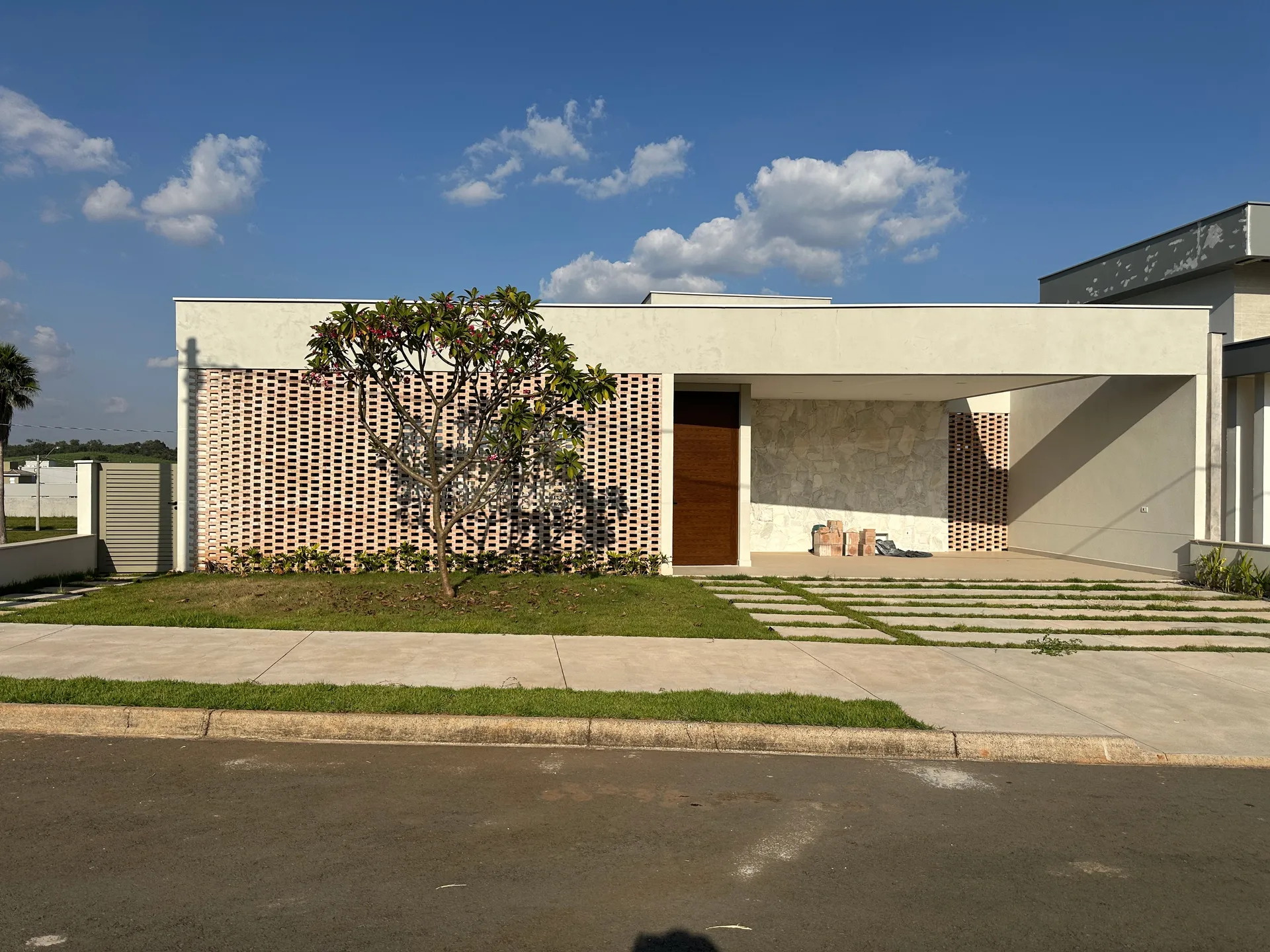 Casa, 3 quartos, 278 m² - Foto 1
