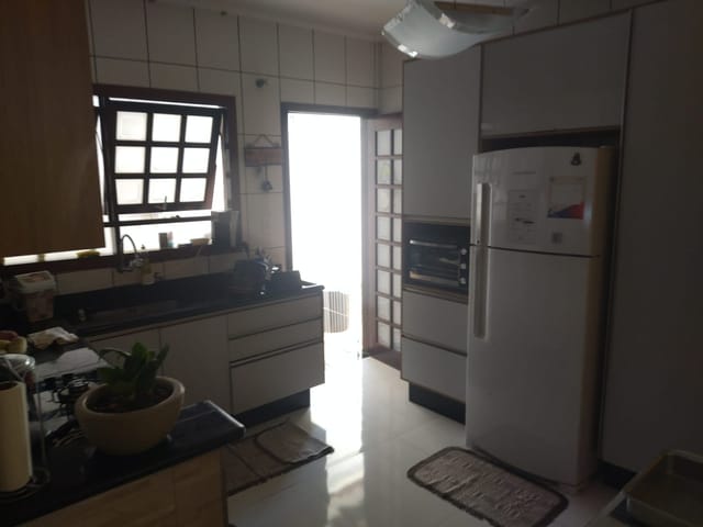 Casa com 150m² 2 quartos e 1 banheiro, à venda, no bairro Residencial Colinas em Mogi das Cruzes