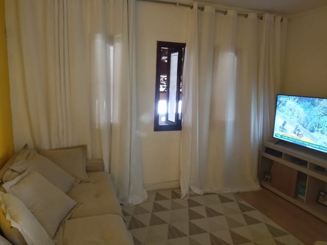 Casa com 150m² 2 quartos e 1 banheiro, à venda, no bairro Residencial Colinas em Mogi das Cruzes