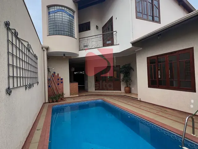 Casa 4 quartos e 2 banheiros, à venda, no bairro Cidade Jardim em Pirassununga