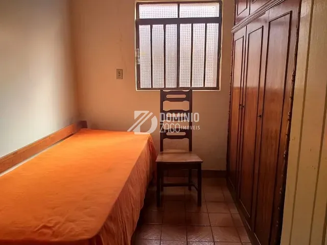 Casa com 315m² 3 quartos e 1 banheiro, à venda, no bairro Bom Retiro em Uberaba