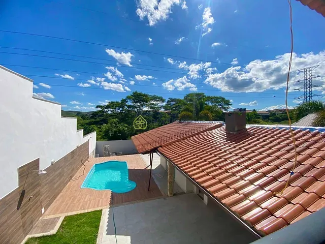 Casa com 400m² 4 quartos e 4 banheiros, à venda, no bairro Jardim Belvedere em Volta Redonda