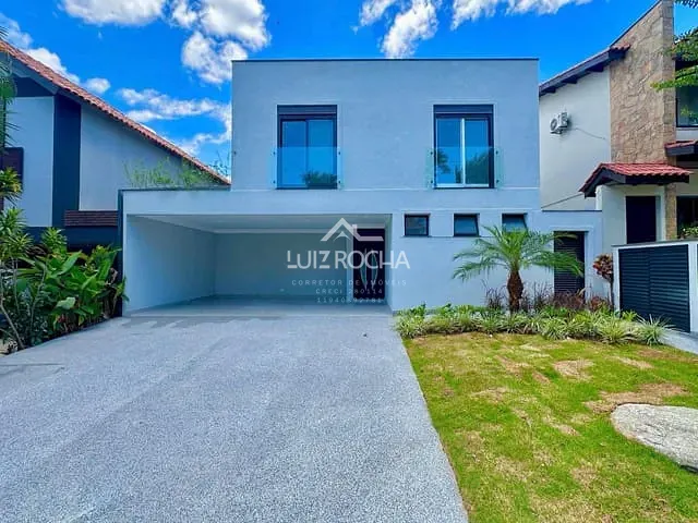 Casa com 306m² 4 quartos e 5 banheiros, à venda, no bairro Alphaville em Santana de Parnaíba