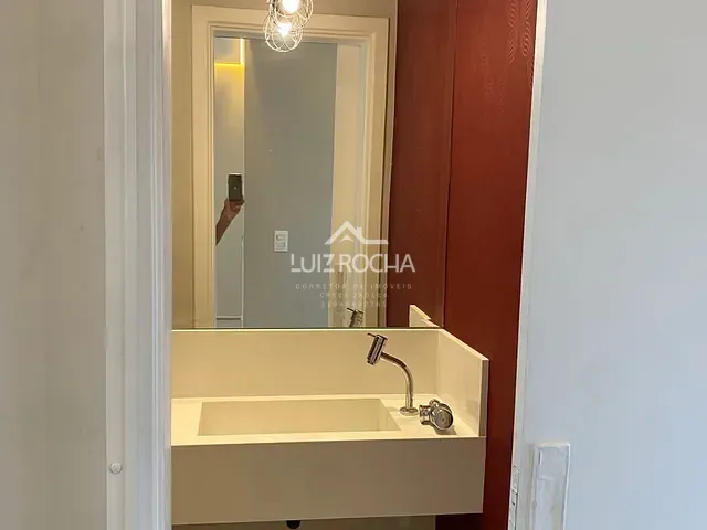 Casa com 306m² 4 quartos e 5 banheiros, à venda, no bairro Alphaville em Santana de Parnaíba