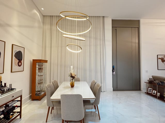 Casa com 500m² 3 quartos e 2 banheiros, à venda, no bairro Boulevard Lagoa em Serra