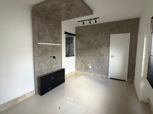 Casa com 210m² 3 quartos e 2 banheiros, à venda, no bairro Inácio Barbosa em Aracaju