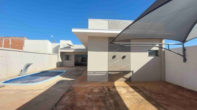 Casa com 275m² 2 quartos e 2 banheiros, à venda, no bairro Jardim Montreal em Nova Mutum