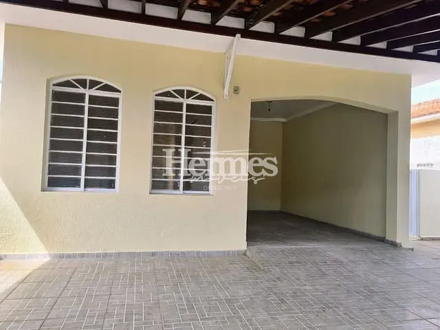 Casa com 300m² 3 quartos e 1 banheiro, à venda, no bairro João Aranha em Paulínia