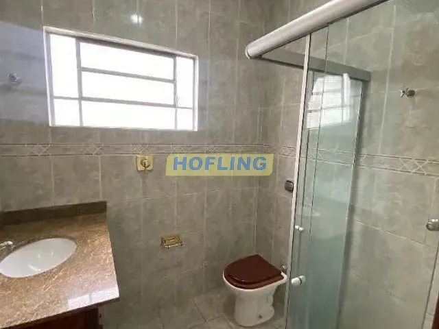 Casa com 1m², para alugar, no bairro Vila Indaiá em Rio Claro