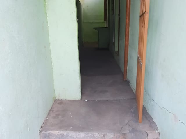 Casa com 250m² 1 quarto e 1 banheiro, para alugar, no bairro Parque Valença I em Campinas