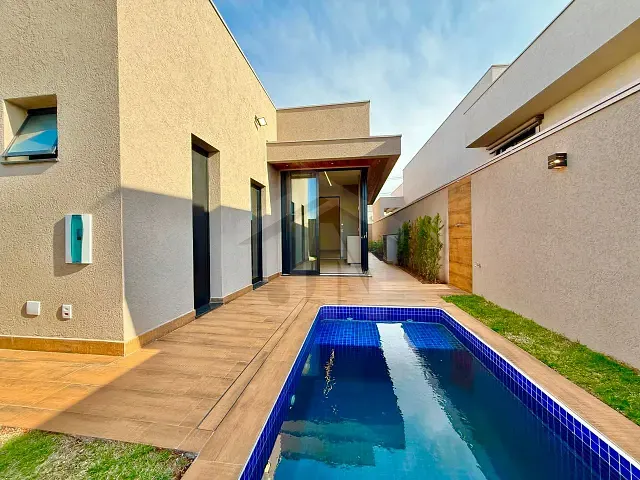 Casa com 350m² 4 quartos e 5 banheiros, à venda, no bairro Vila do Golf em Ribeirão Preto