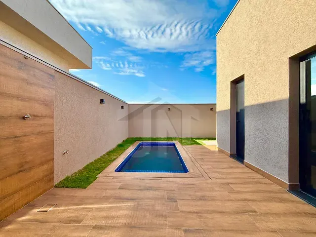 Casa com 350m² 4 quartos e 5 banheiros, à venda, no bairro Vila do Golf em Ribeirão Preto