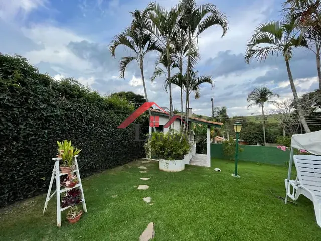 Casa com 1000m² 4 quartos e 6 banheiros, à venda, no bairro Jardim Leonor em Itatiba