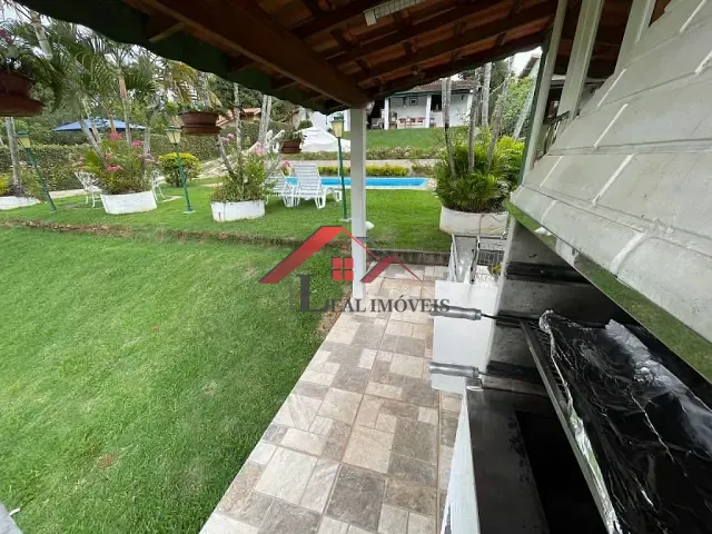 Casa com 1000m² 4 quartos e 6 banheiros, à venda, no bairro Jardim Leonor em Itatiba