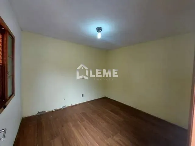 Casa com 300m² 3 quartos e 3 banheiros, à venda, no bairro Jardim São Domingos em Mococa