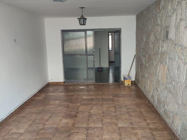 Foto do Casa - Casa para locação, Centro, Lavras, MG | Burgarelli Imóveis