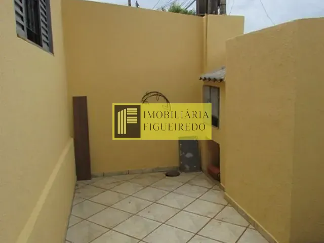 Casa com 100m² 3 quartos e 3 banheiros, para alugar, no bairro Jardim América em São José do Rio Preto