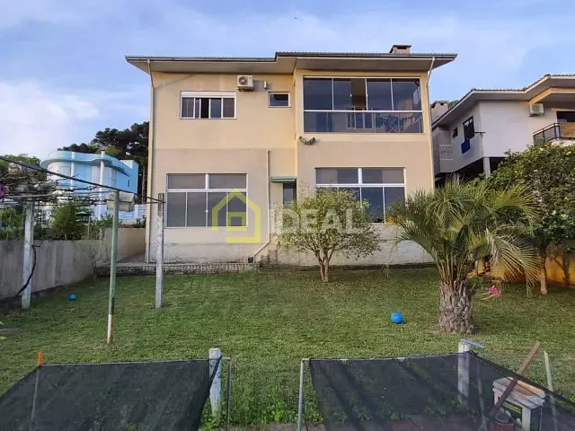 Casa 3 quartos e 4 banheiros, à venda, no bairro Liberdade em Concórdia