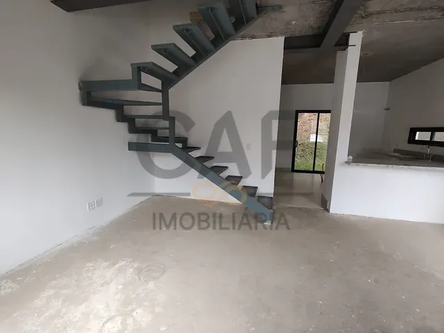 Casa com 200m² 3 quartos e 2 banheiros, à venda, no bairro Centro em Jaguariúna