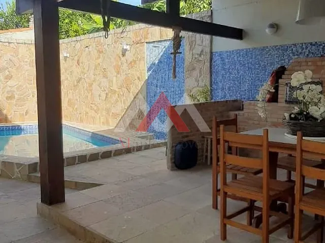 Casa com 360m² 6 quartos e 5 banheiros, à venda, no bairro Piratininga em Niterói