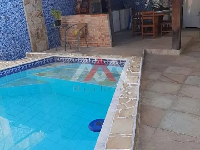 Casa com 360m² 6 quartos e 5 banheiros, à venda, no bairro Piratininga em Niterói