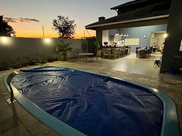 Casa com 420m² 4 quartos e 2 banheiros, à venda, no bairro Jardim Belo Horizonte em Sinop