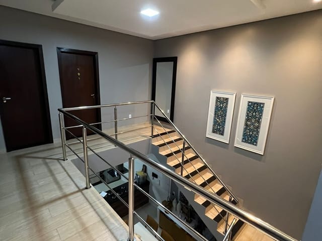 Casa com 420m² 4 quartos e 2 banheiros, à venda, no bairro Jardim Belo Horizonte em Sinop