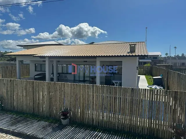 Casa 4 quartos e 5 banheiros, à venda, no bairro Rodovia em Ilhéus