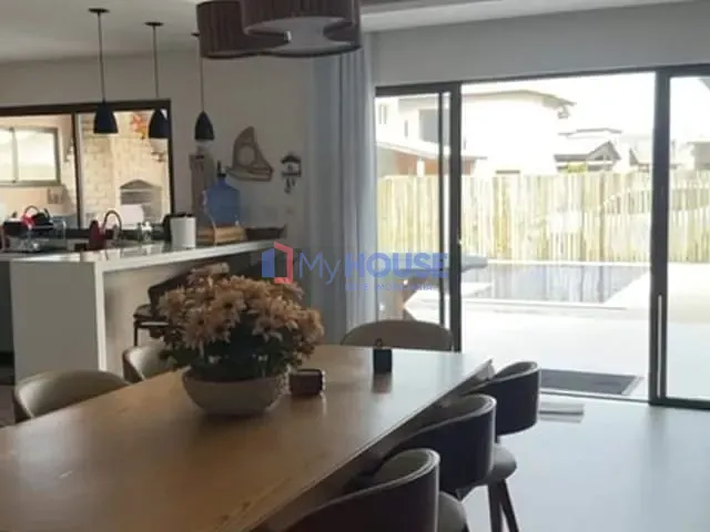 Casa 4 quartos e 5 banheiros, à venda, no bairro Rodovia em Ilhéus