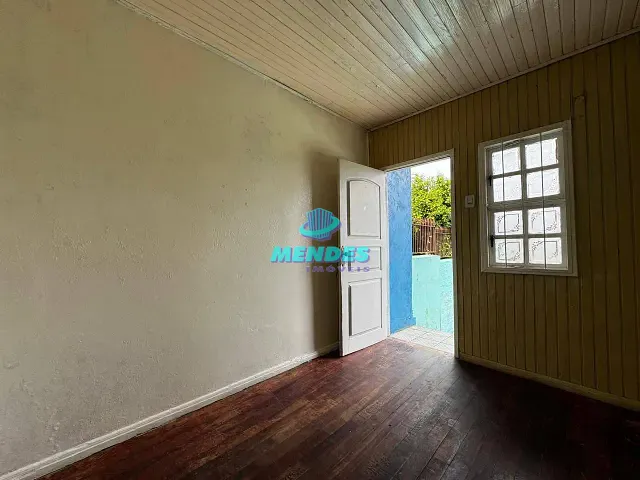 Casa 3 quartos e 1 banheiro, para alugar, no bairro Jansen em Gravataí