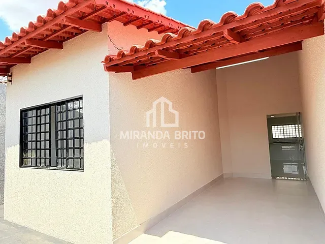 Casa 3 quartos e 2 banheiros, à venda, no bairro Independência - 2º Complemento em Aparecida de Goiânia