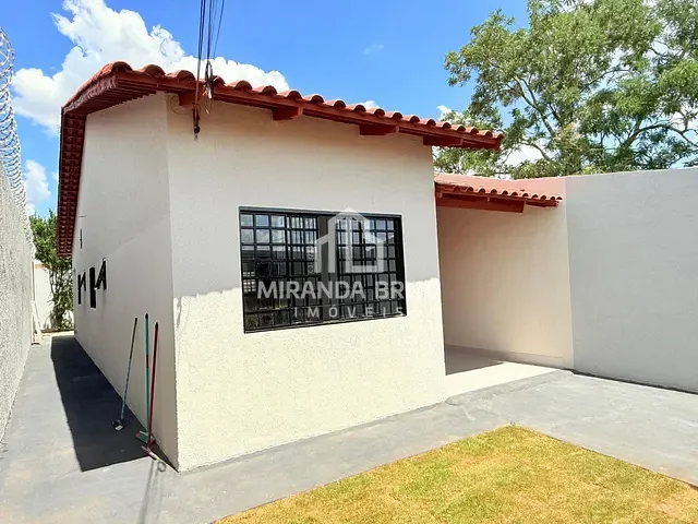Casa 3 quartos e 2 banheiros, à venda, no bairro Independência - 2º Complemento em Aparecida de Goiânia