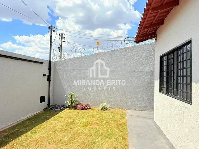 Casa 3 quartos e 2 banheiros, à venda, no bairro Independência - 2º Complemento em Aparecida de Goiânia