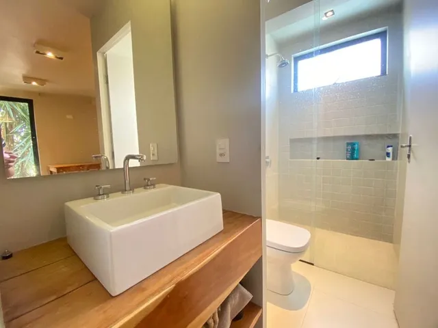 Casa com 678m² 1 quarto e 2 banheiros, à venda, no bairro Jardim Itatiaia 2 em Londrina