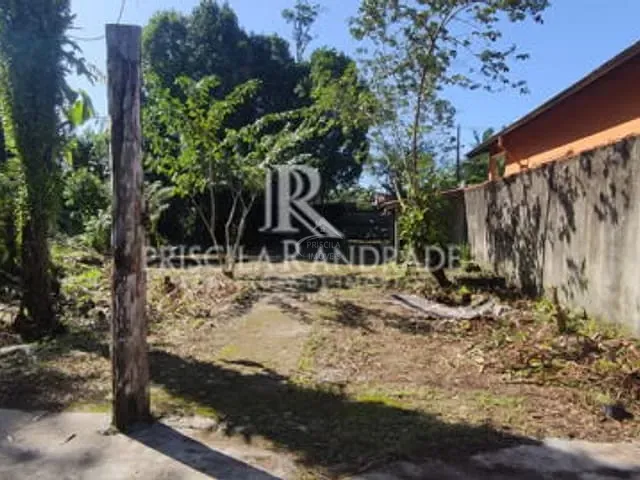 Casa com 450m² 2 quartos e 3 banheiros, à venda, no bairro Boracéia em Bertioga