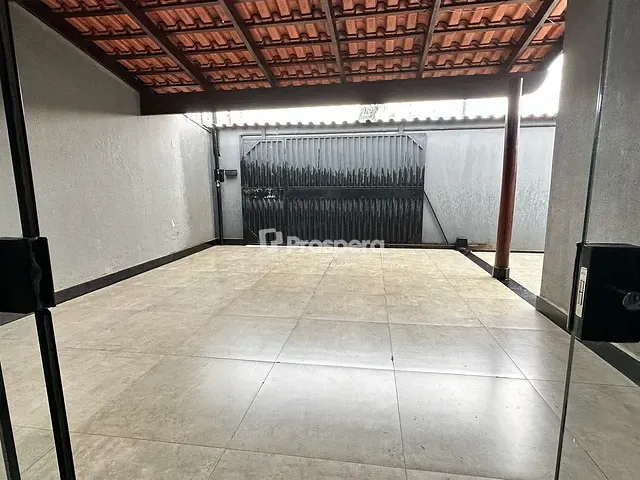 Casa com 302m² 3 quartos e 2 banheiros, à venda, no bairro Residencial Araguaia em Anápolis