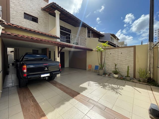 Casa com 193m² 3 quartos e 3 banheiros, à venda, no bairro Cajazeiras em Fortaleza